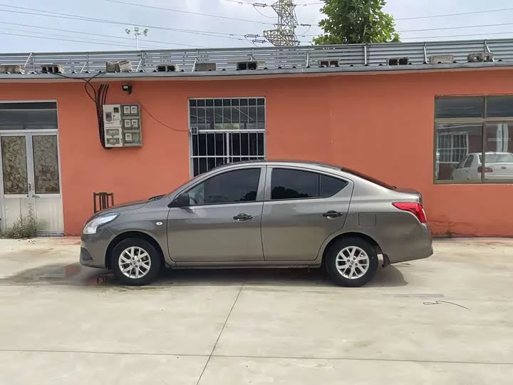 Nissan Sunlight