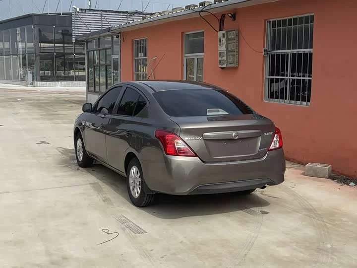 Nissan Sunlight