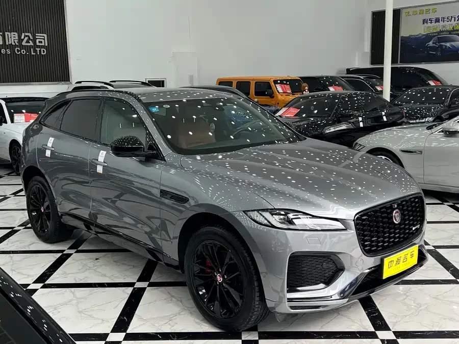 Jaguar F-PACE