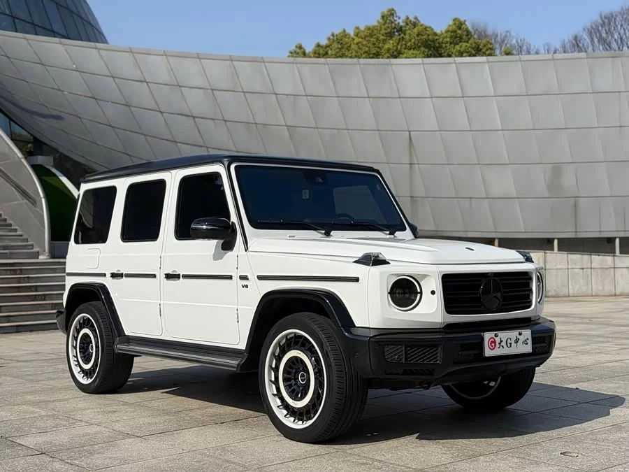 Mercedes Benz G-rated