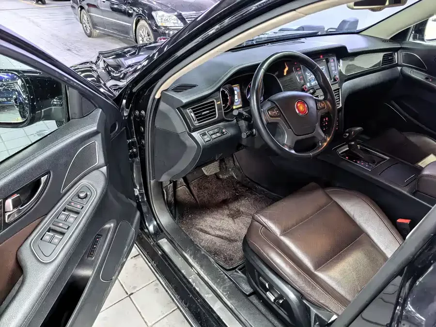 Hongqi H7