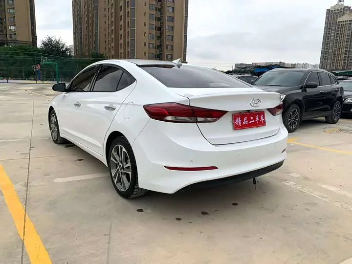 Hyundai lead