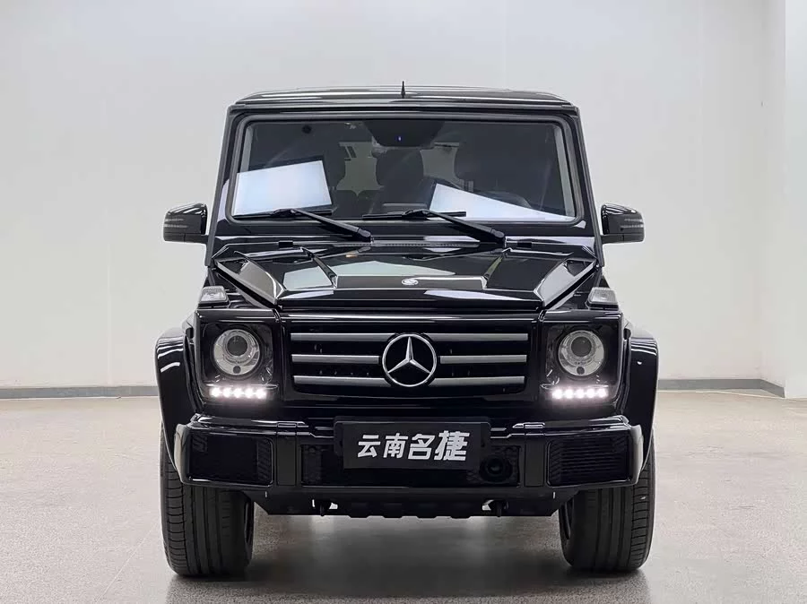 Mercedes Benz G-rated