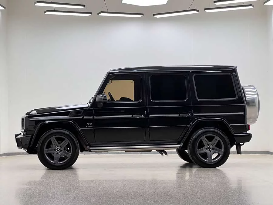 Mercedes Benz G-rated