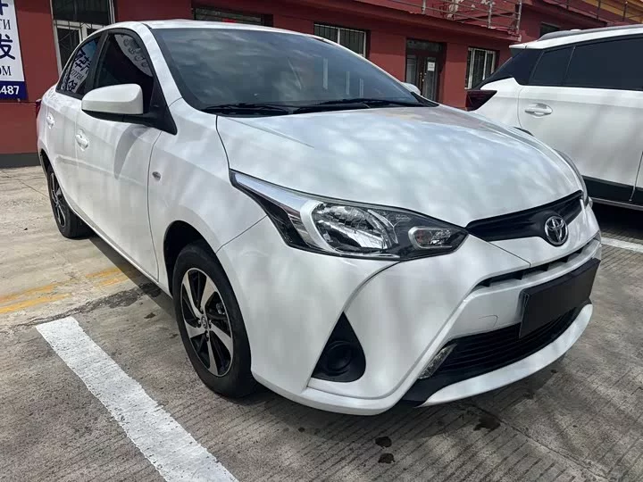 Toyota YARiS L Enjoy