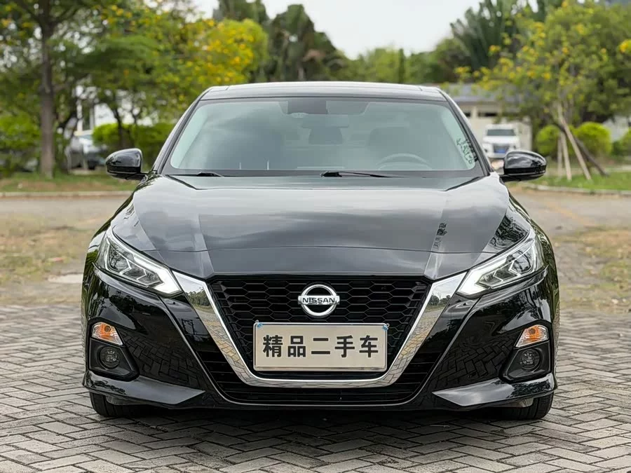 Nissan Teana