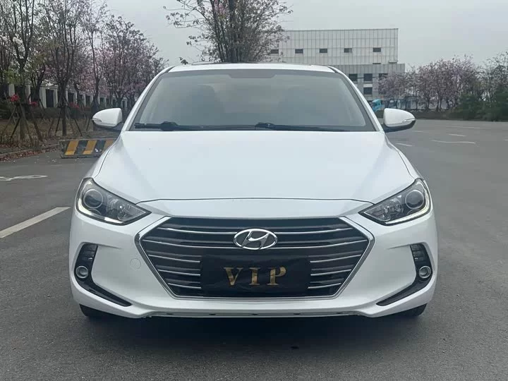 Hyundai lead