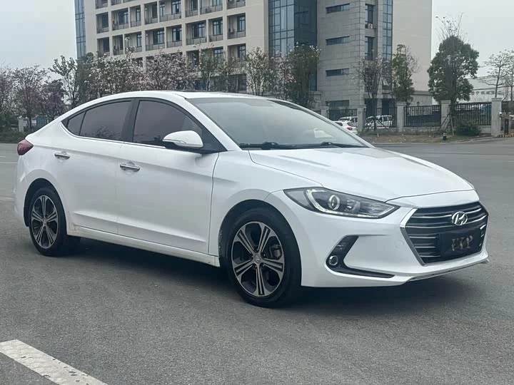 Hyundai lead