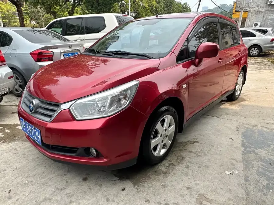 Venucia R50