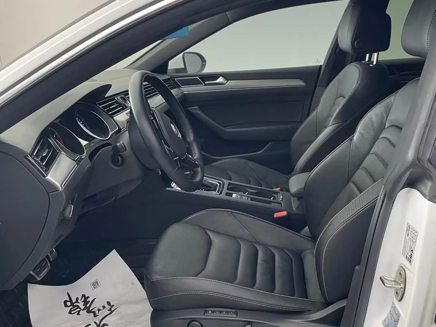 Volkswagen FAW- CC