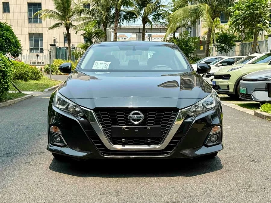 Nissan Teana