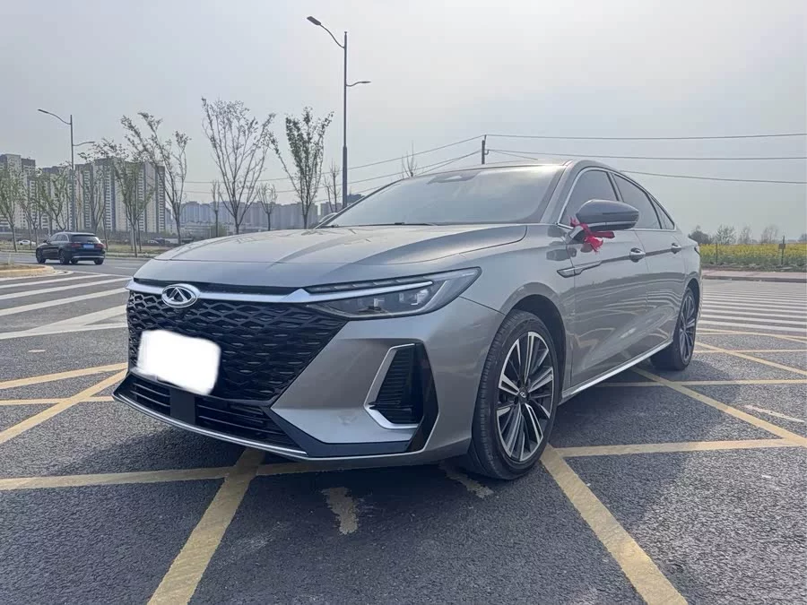 Chery Arrizo 8