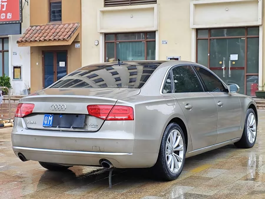 Audi A8