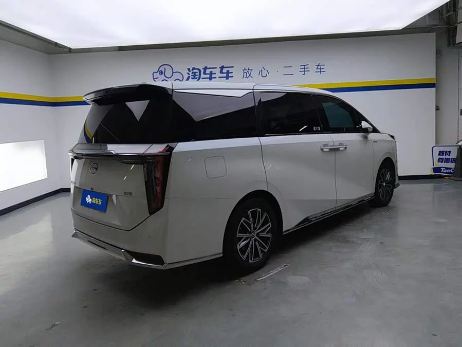 GAC Trumpchi M8