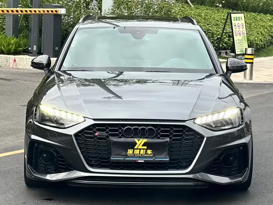 Audi RS 4