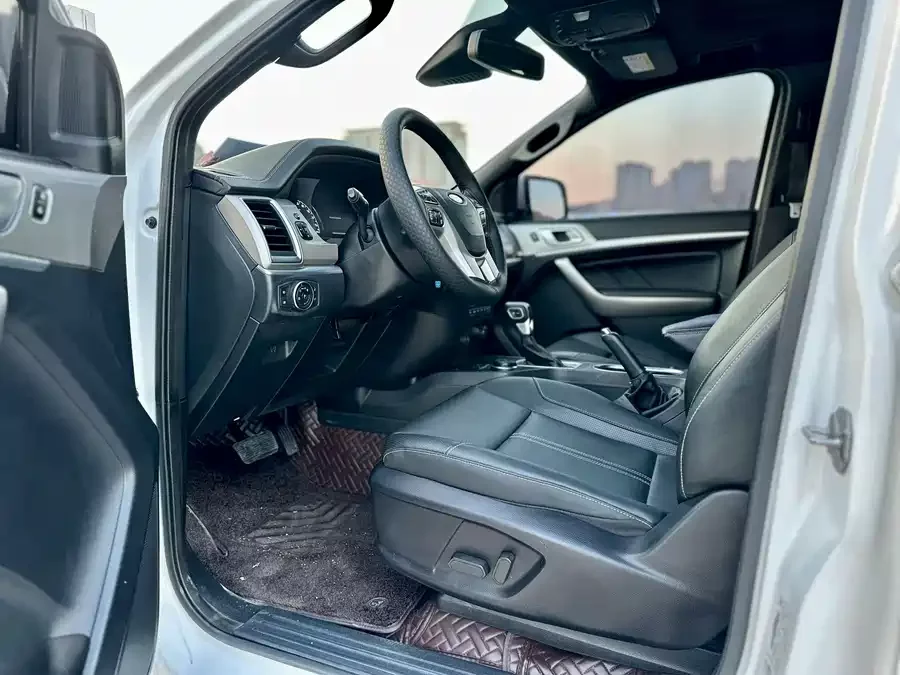 Ford Everest