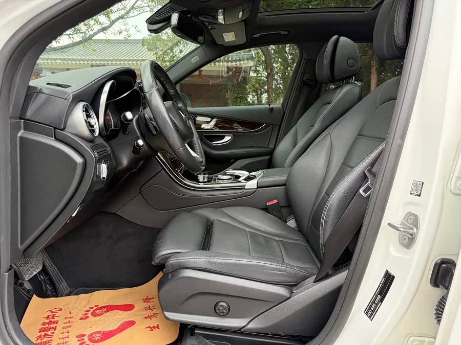 Mercedes Benz GLC