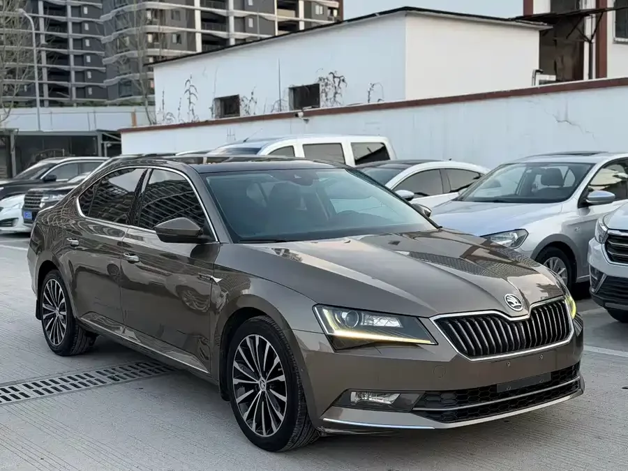 Skoda SuperB