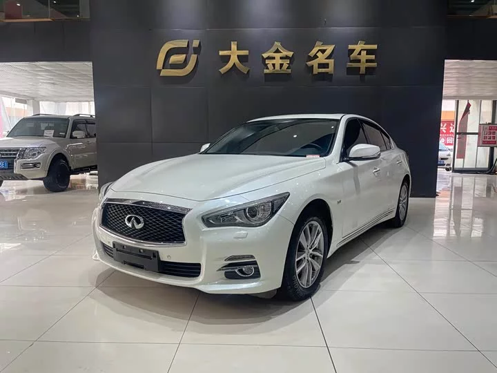 Infiniti Q50L