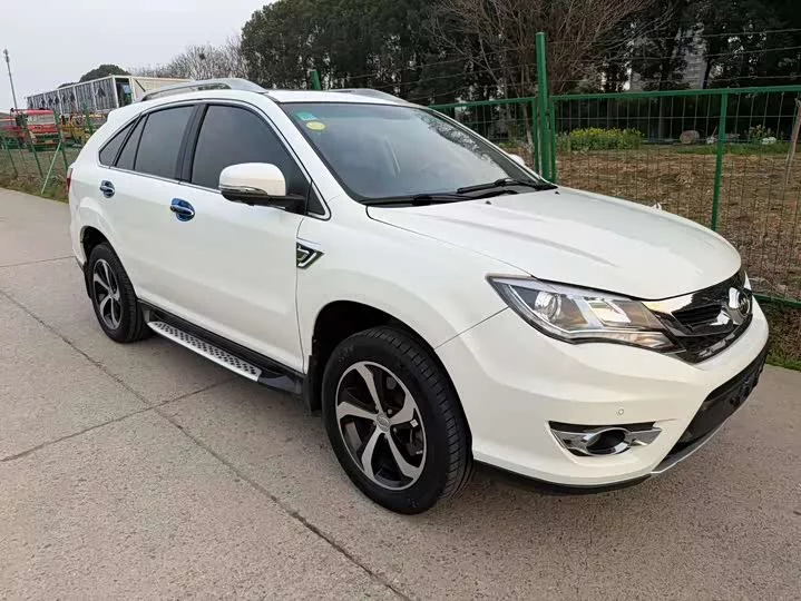 BYD S7