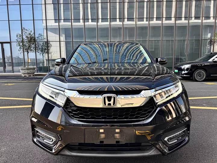 Honda Crown Road