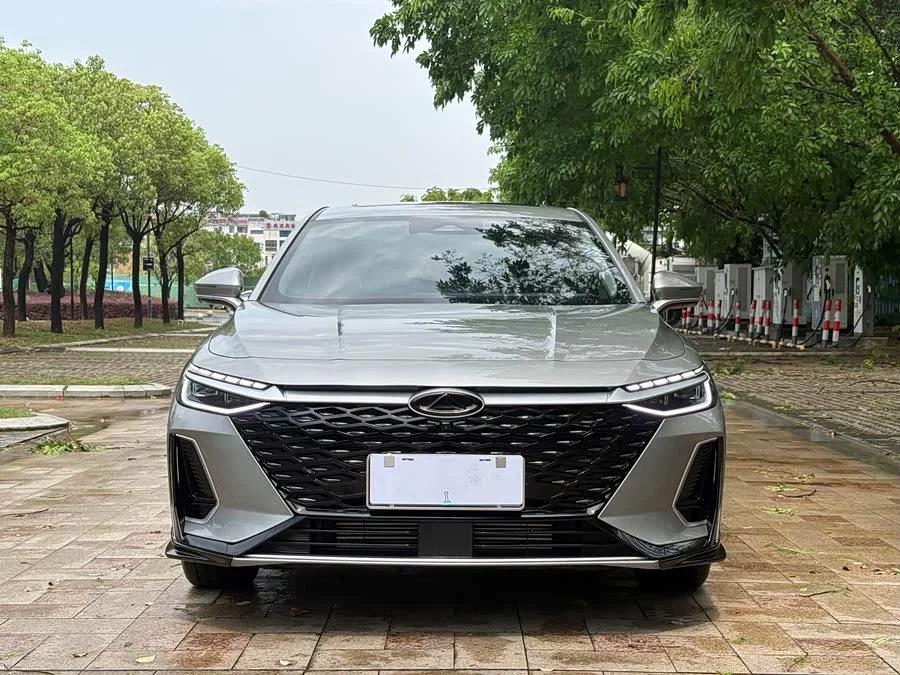 Chery Arrizo 8
