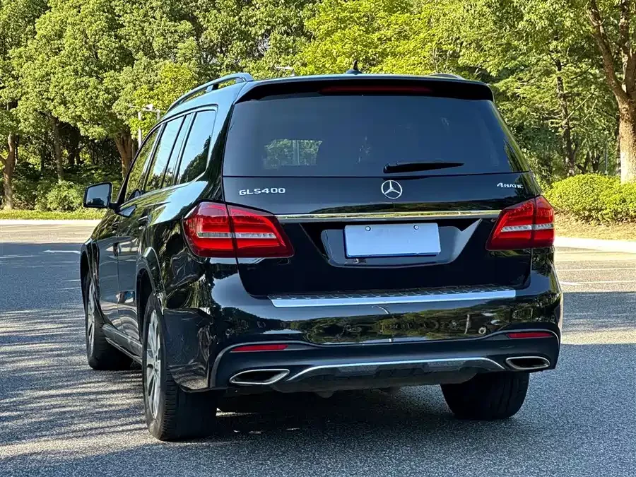 Mercedes Benz GLS