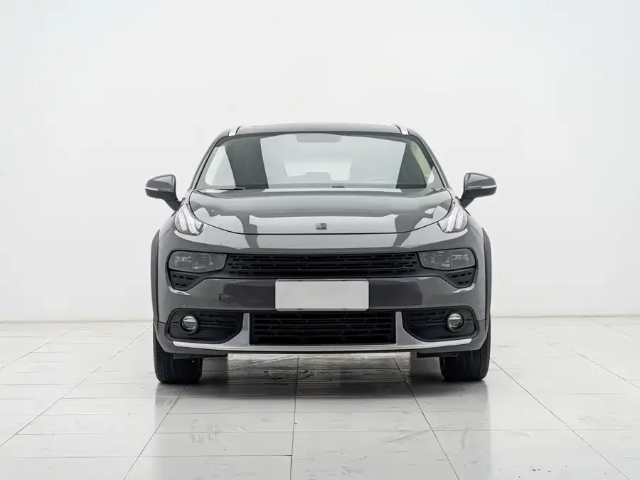 Lynk & Co 02
