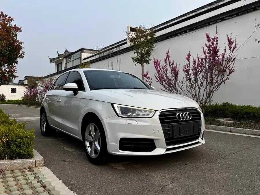 Audi A1