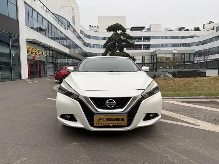 Nissan bluebird