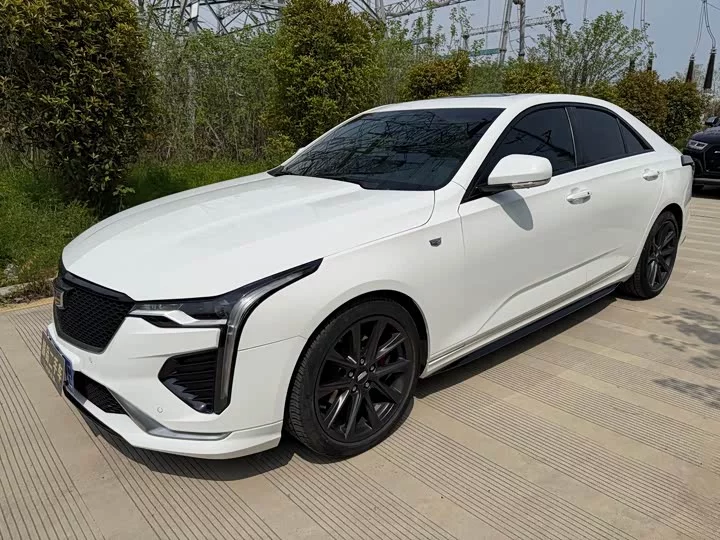 Cadillac CT4