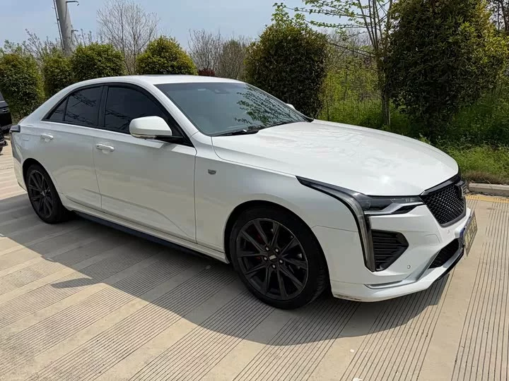 Cadillac CT4