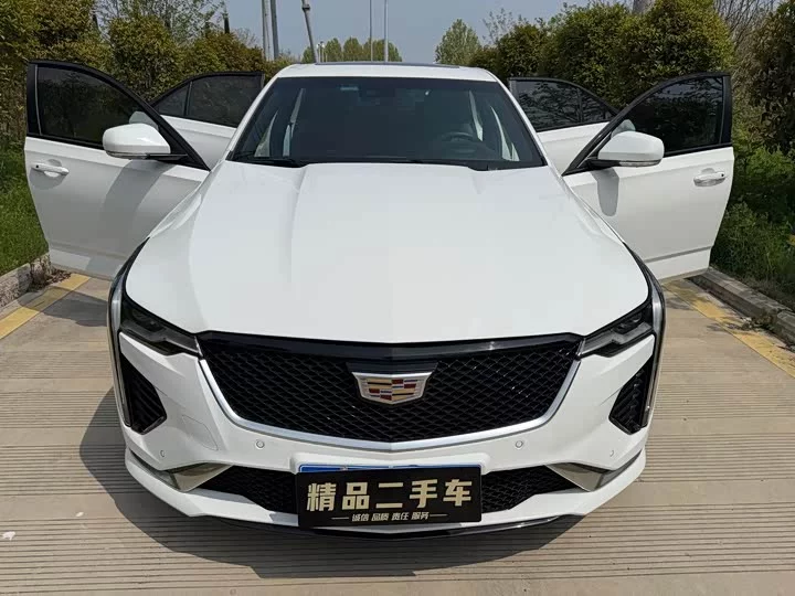 Cadillac CT4