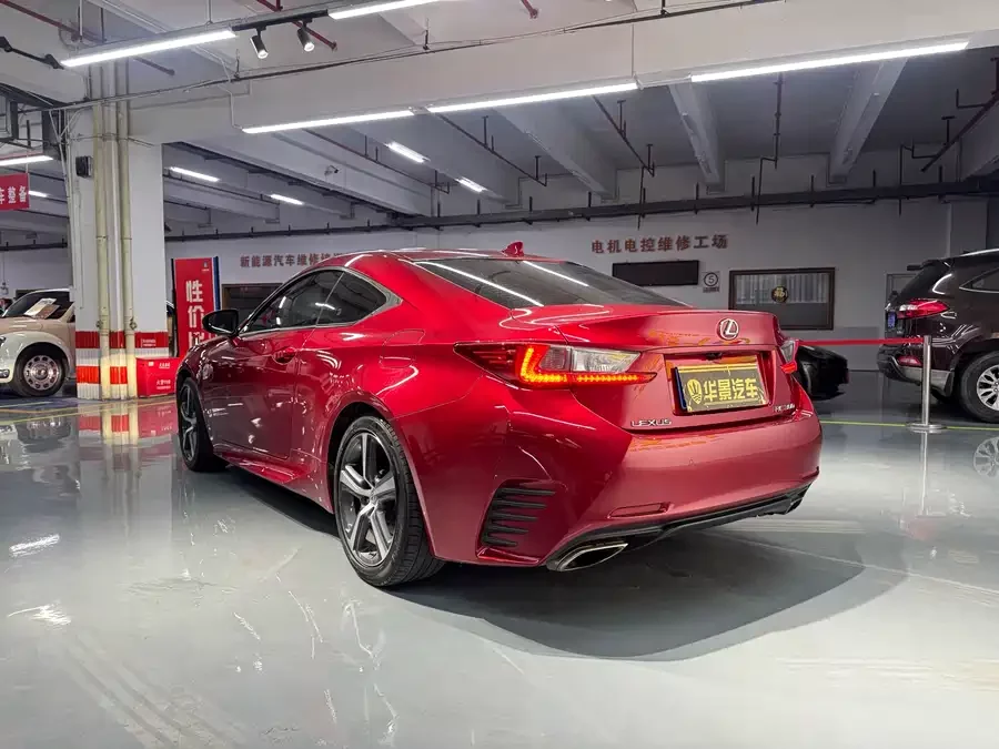 Lexus RC