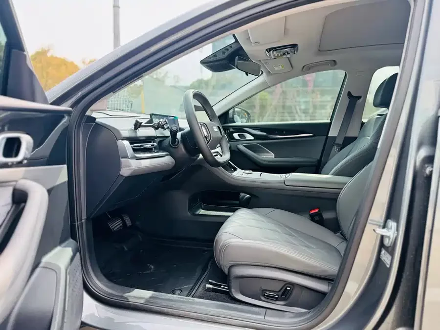 Geely Galaxy A7 EM