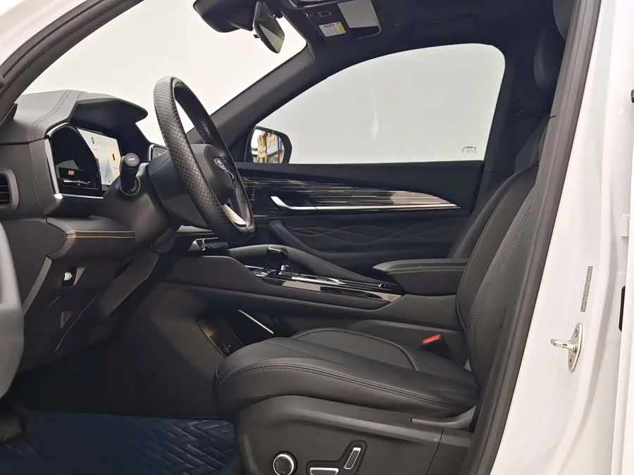 Geely Xingyue L