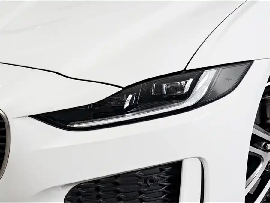 Jaguar XEL