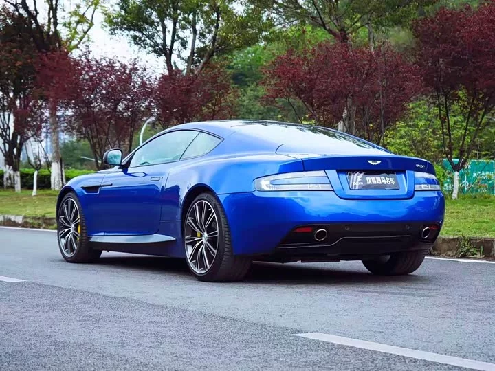 Aston Martin Virage