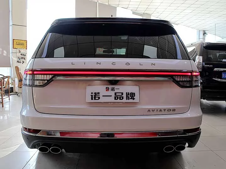 Lincoln aviator