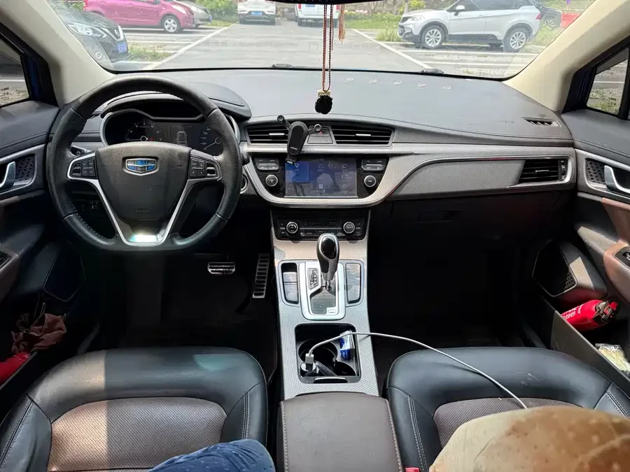 Geely Emgrand GS