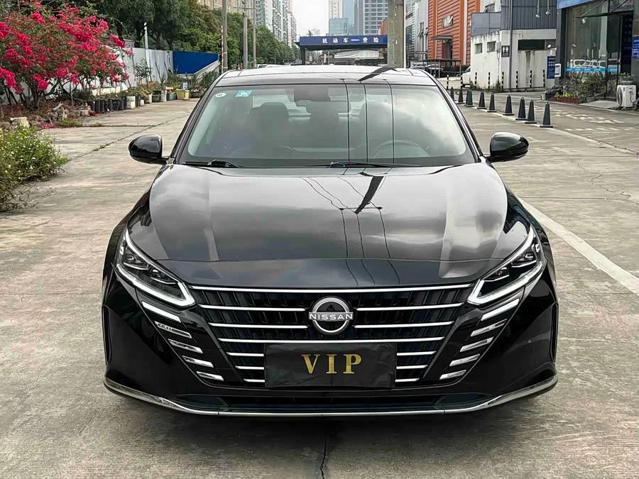Nissan Teana
