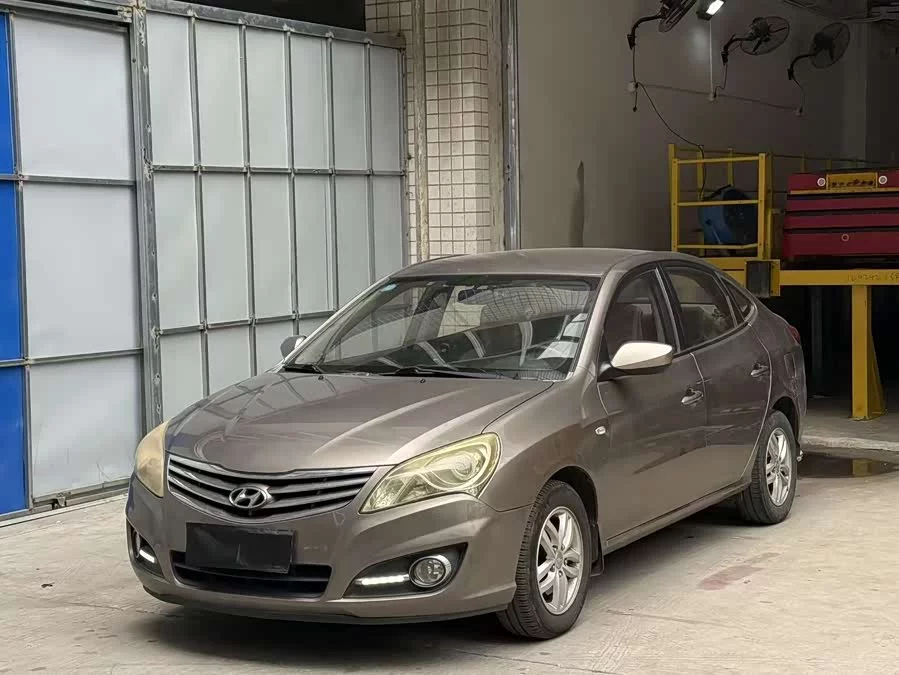Hyundai Elantra / Celesta