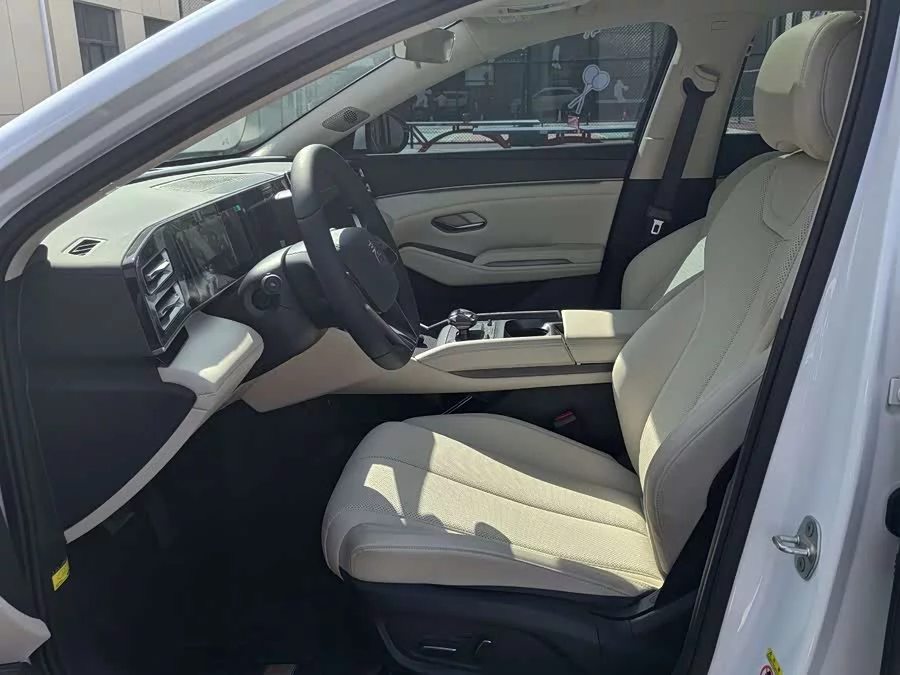 BYD Qin L