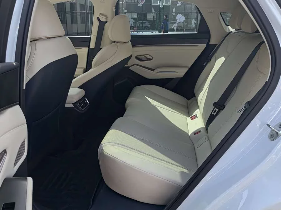 BYD Qin L