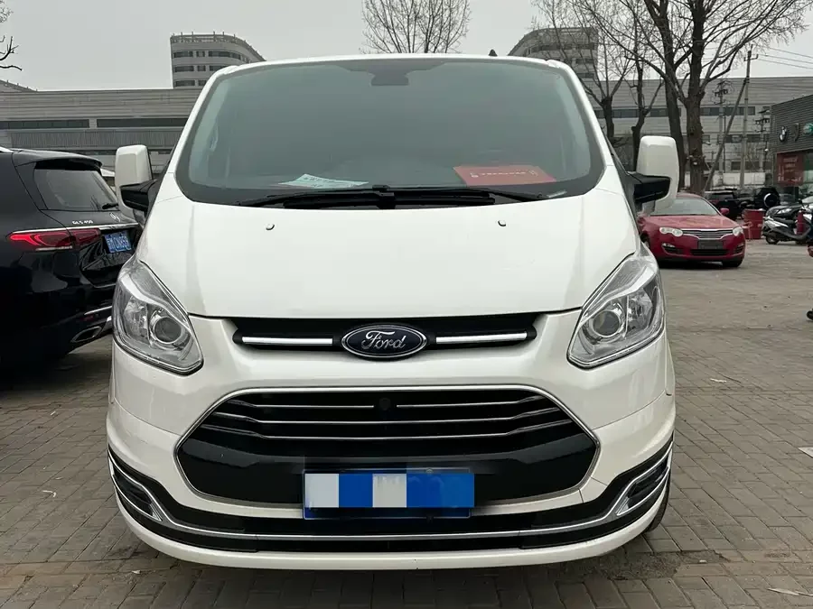Ford Tourneo
