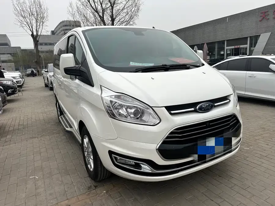 Ford Tourneo