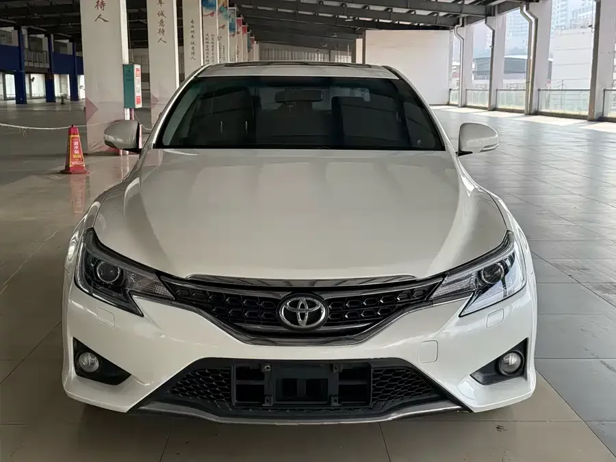 Toyota Reiz