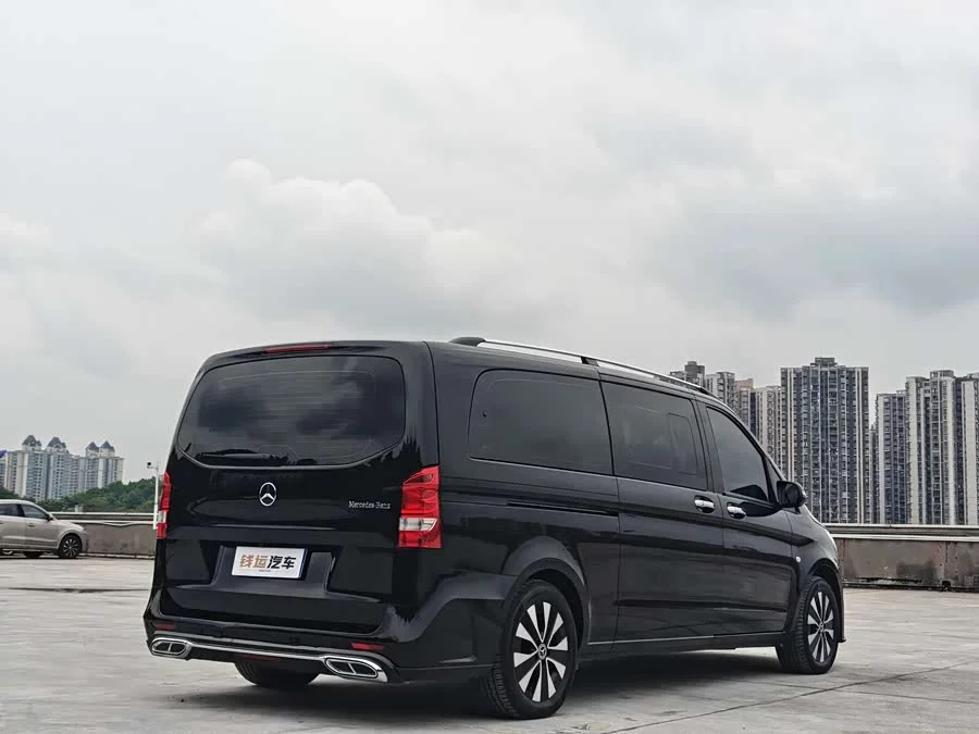 Mercedes Benz Vito