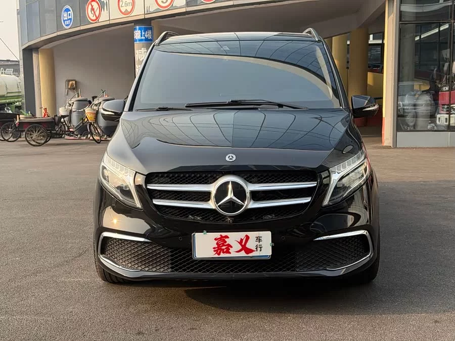 Mercedes Benz Class V