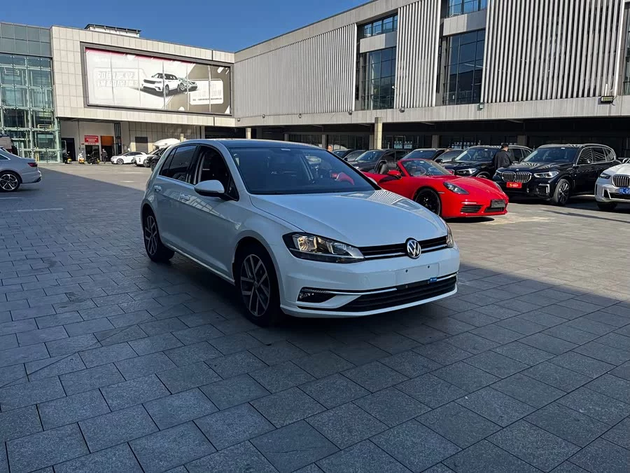 Volkswagen golf